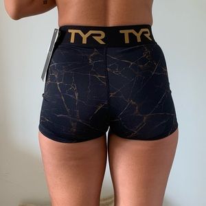 TYR 2” shorts BRAND NEW NEVER WORN